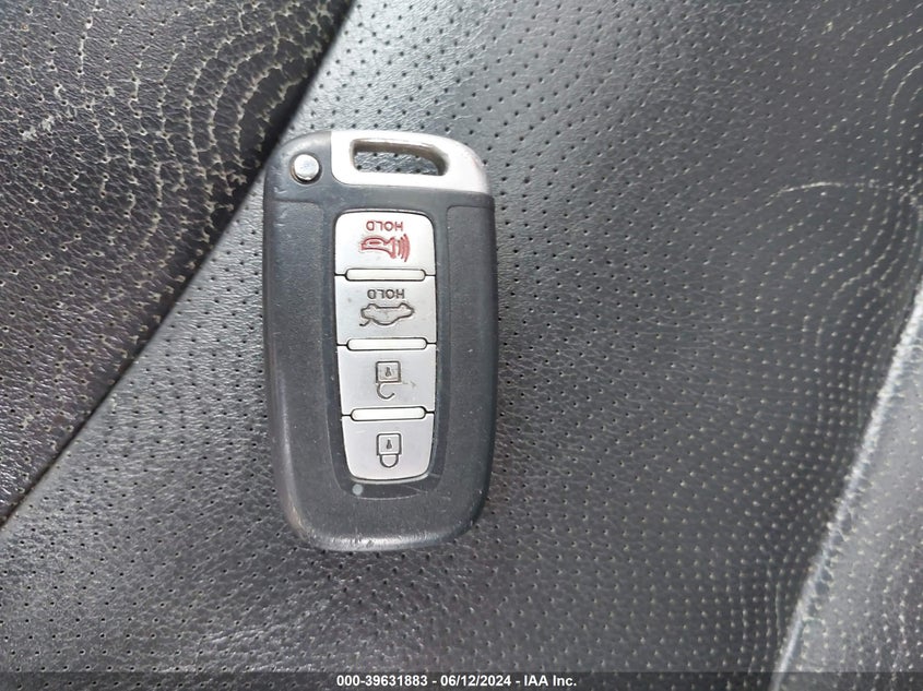 2013 Hyundai Elantra Limited VIN: 5NPDH4AE4DH405055 Lot: 39631883