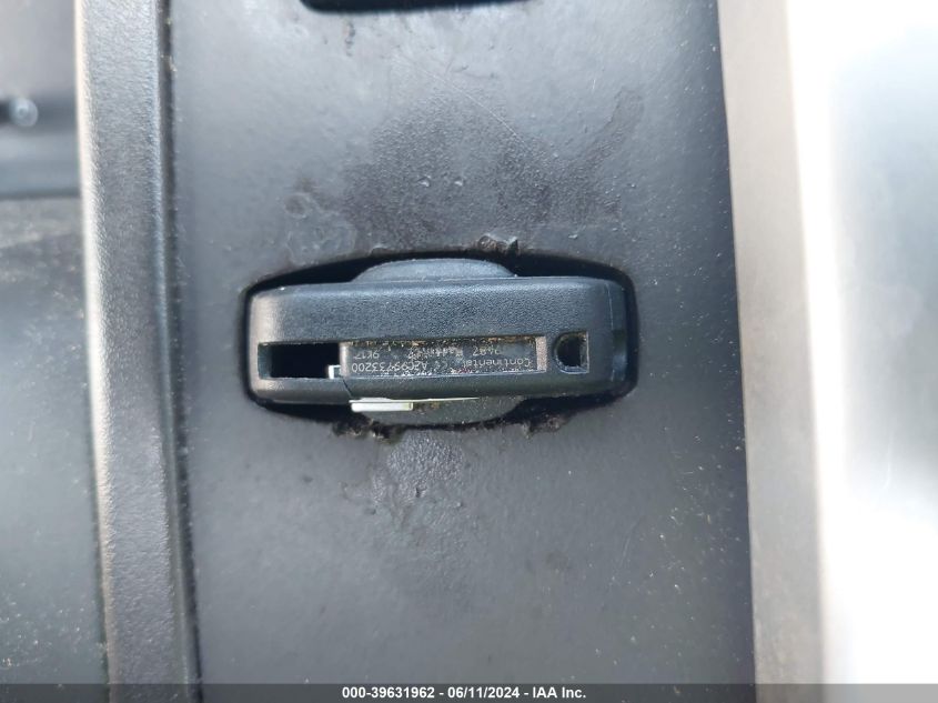 2011 Volvo Xc60 3.2/3.2 R-Design VIN: YV4952DL3B2162797 Lot: 39631962