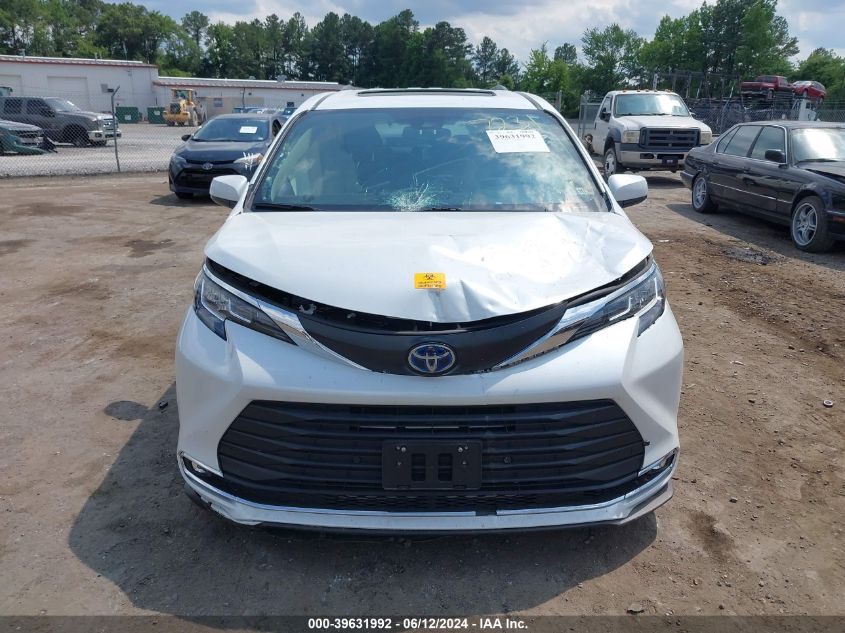 5TDYRKEC3N5133541 2022 Toyota Sienna Xle