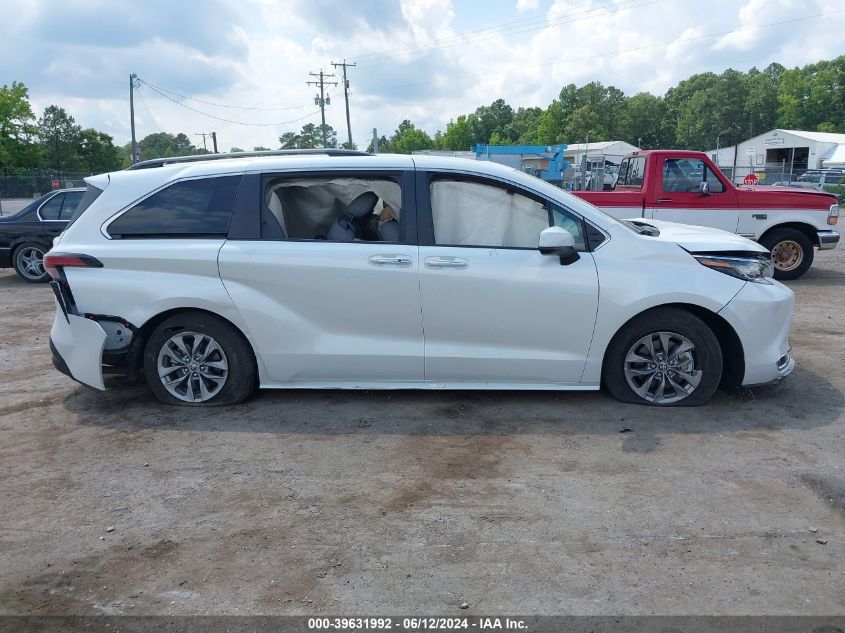 5TDYRKEC3N5133541 2022 Toyota Sienna Xle