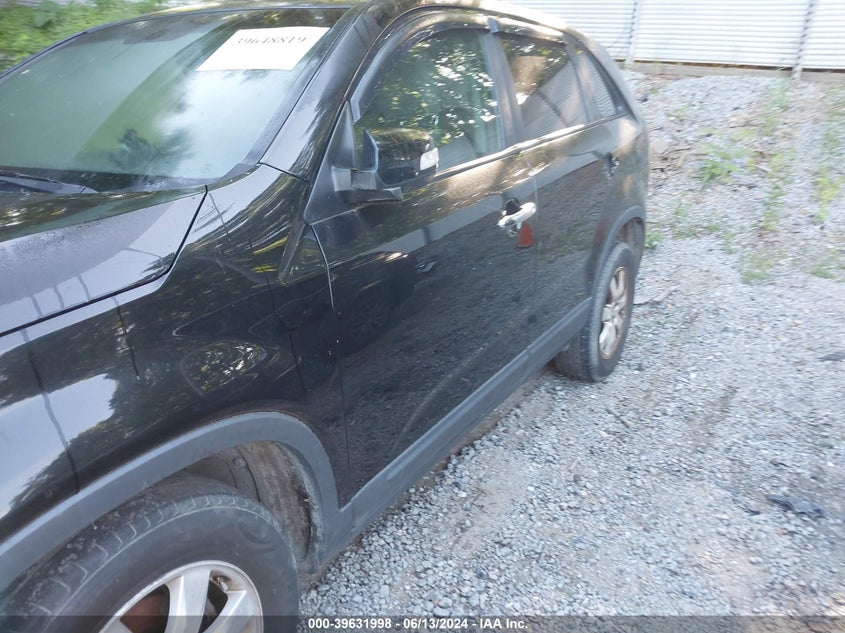 2011 Kia Sorento Lx VIN: 5XYKT3A12BG079676 Lot: 39648819