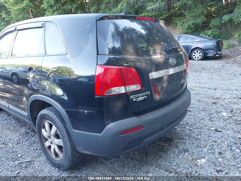 2011 Kia Sorento Lx VIN: 5XYKT3A12BG079676 Lot: 39648819