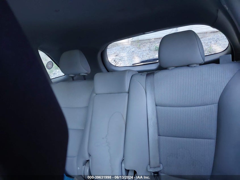 2011 Kia Sorento Lx VIN: 5XYKT3A12BG079676 Lot: 39648819