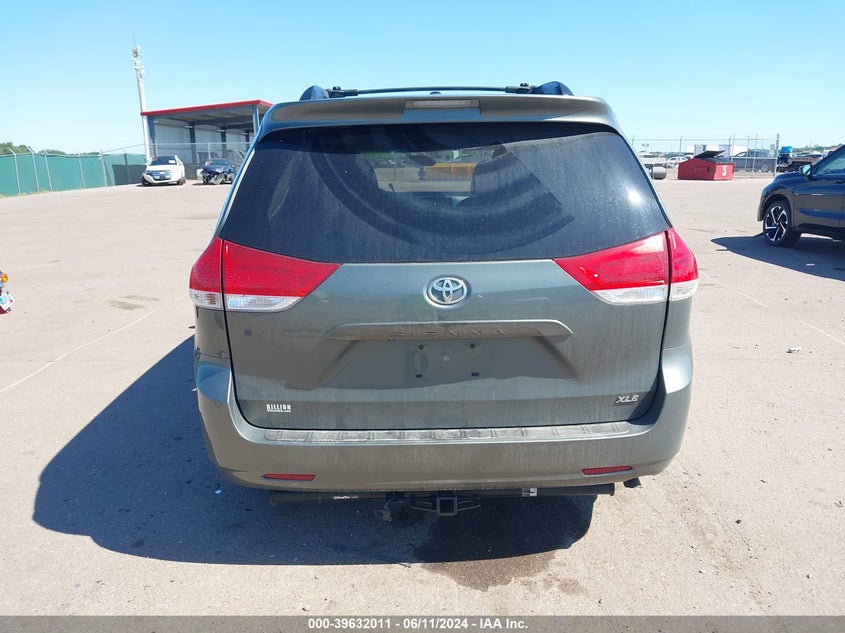 2013 Toyota Sienna Xle V6 8 Passenger VIN: 5TDYK3DC0DS397456 Lot: 39632011