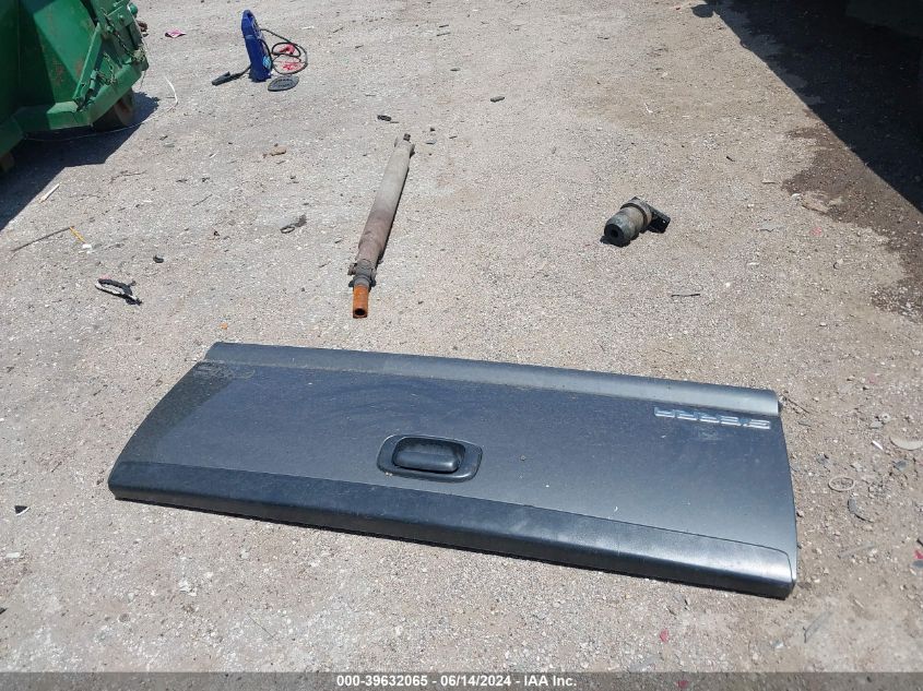 2000 GMC Sierra 1500 Sle VIN: 1GTEK14T1YZ231345 Lot: 39632065