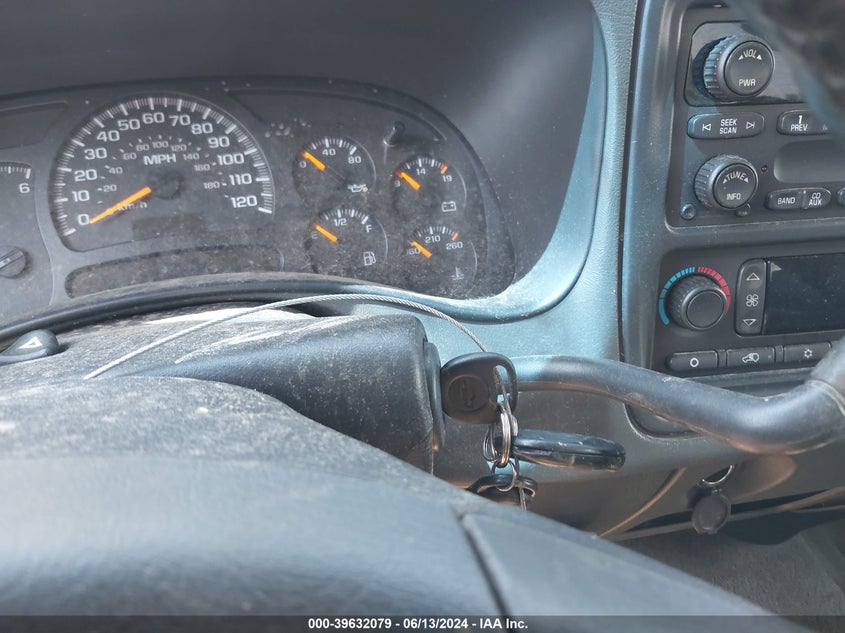 2005 Chevrolet Silverado 1500 Ls VIN: 2GCEK13T451383383 Lot: 39632079