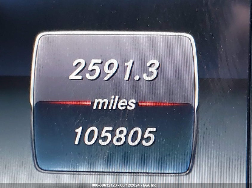 2015 Mercedes-Benz C 300 4Matic/Luxury 4Matic/Sport 4Matic VIN: 55SWF4KB5FU088017 Lot: 39632123