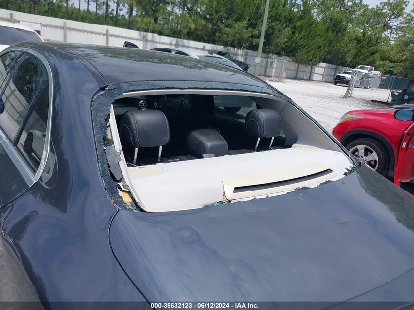 2015 Mercedes-Benz C 300 4Matic/Luxury 4Matic/Sport 4Matic VIN: 55SWF4KB5FU088017 Lot: 39632123