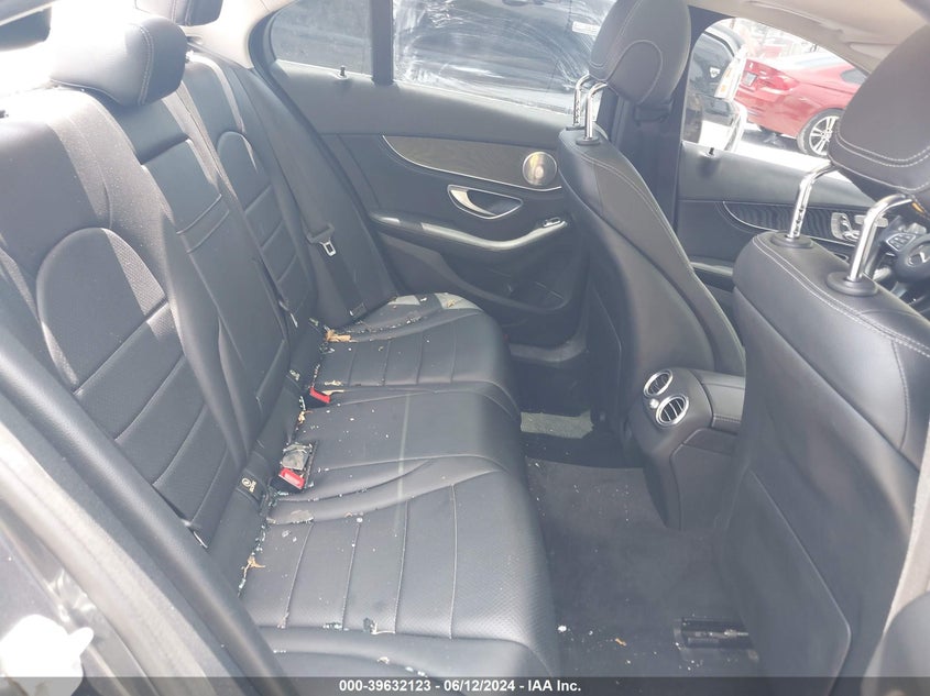 2015 Mercedes-Benz C 300 4Matic/Luxury 4Matic/Sport 4Matic VIN: 55SWF4KB5FU088017 Lot: 39632123