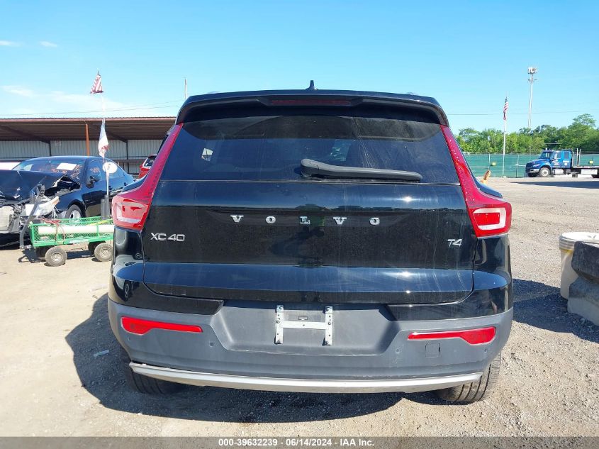2020 Volvo Xc40 T4 Momentum VIN: YV4AC2HK9L2211085 Lot: 39632239