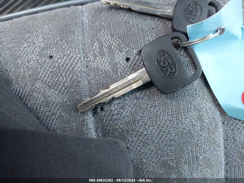 2000 Toyota Tacoma VIN: 4TAVL52NXYZ638469 Lot: 39632382