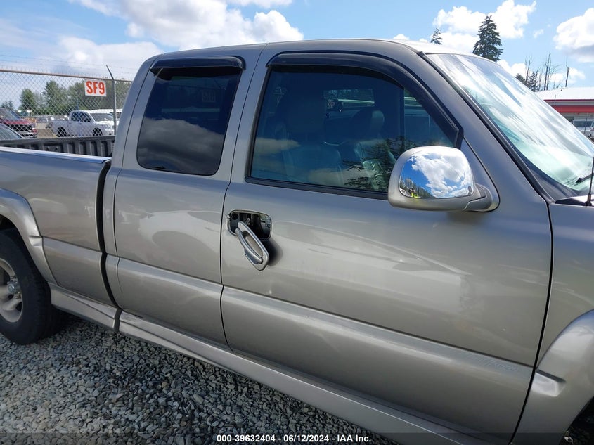 1999 Chevrolet Silverado 1500 Lt VIN: 1GCEK19T9XE244150 Lot: 39632404