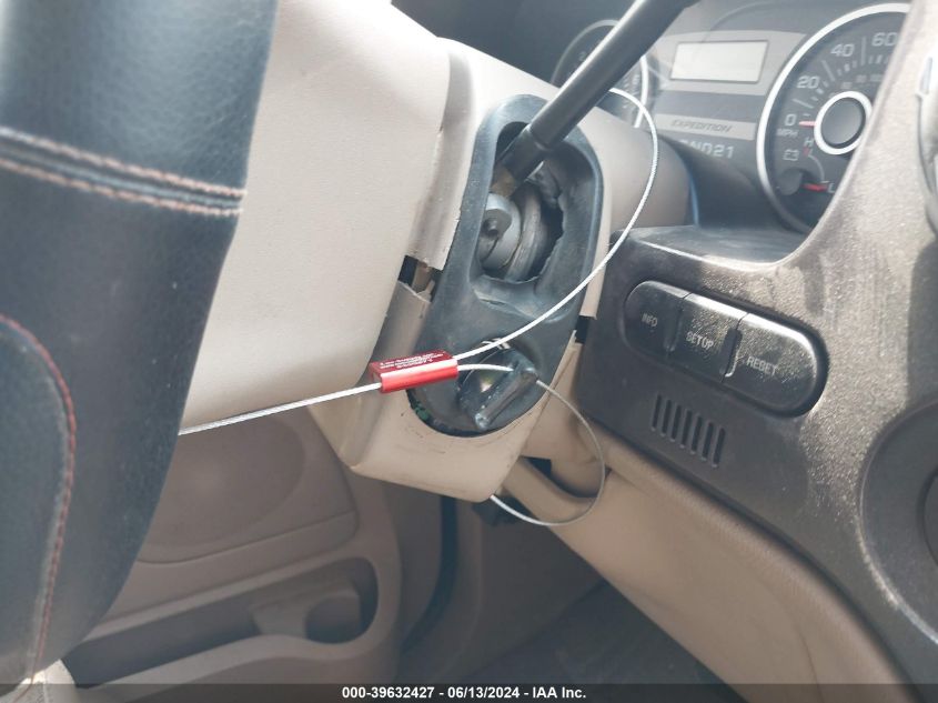 2006 Ford Expedition Eddie Bauer/King Ranch VIN: 1FMFU18586LA88027 Lot: 39632427