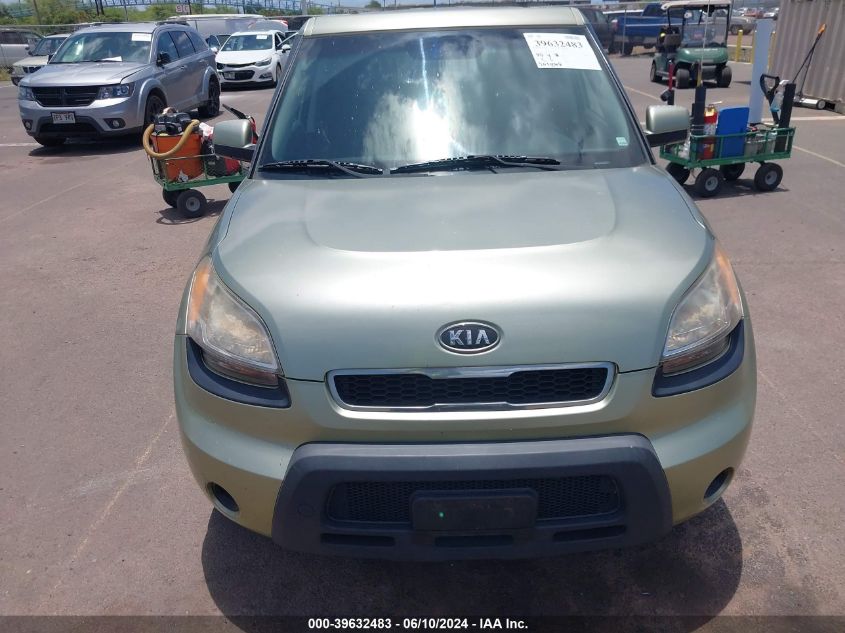 2011 Kia Soul + VIN: KNDJT2A2XB7233675 Lot: 39632483