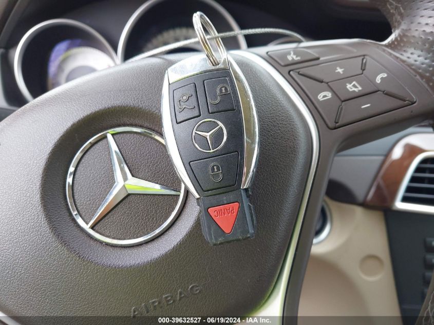 2013 Mercedes-Benz C 300 Luxury 4Matic/Sport 4Matic VIN: WDDGF8AB2DR296254 Lot: 39632527