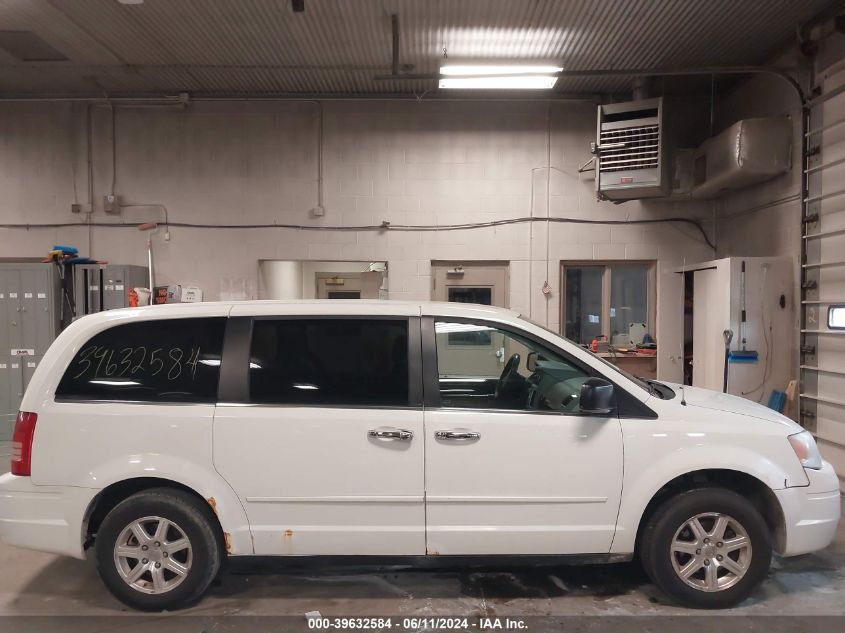 2009 Chrysler Town & Country Lx VIN: 2A8HR44E79R656634 Lot: 39632584