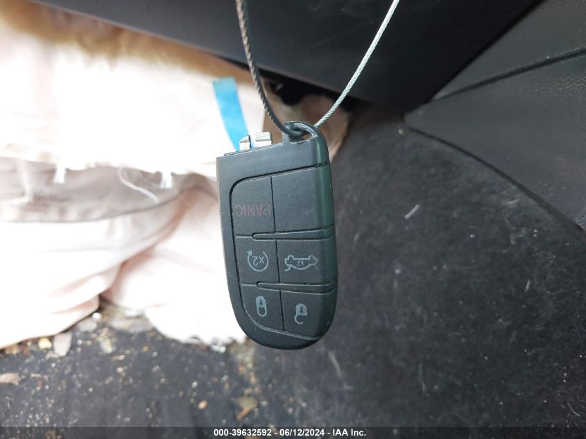 2017 Chrysler 300 Limited VIN: 02C3CCAAG1HH50602 Lot: 39632592