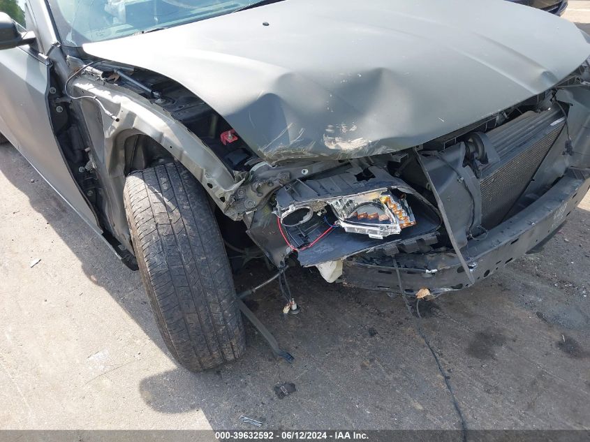 2017 Chrysler 300 Limited VIN: 02C3CCAAG1HH50602 Lot: 39632592