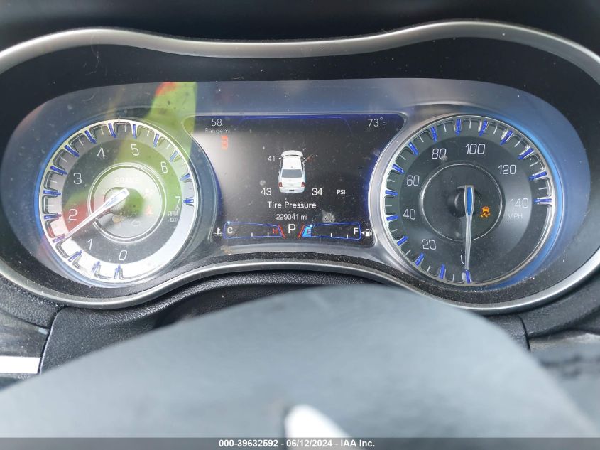 2017 Chrysler 300 Limited VIN: 02C3CCAAG1HH50602 Lot: 39632592