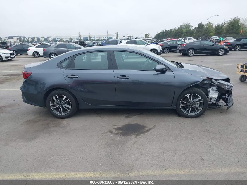2023 Kia Forte Lxs VIN: 3KPF24AD2PE554591 Lot: 39632609