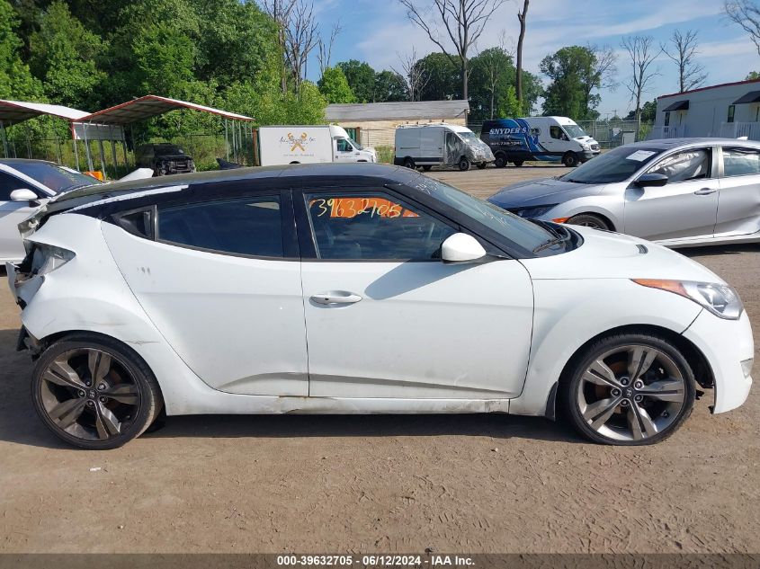 2013 Hyundai Veloster Base W/Black VIN: KMHTC6AD3DU109426 Lot: 39632705