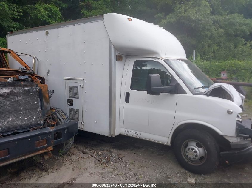 2011 Chevrolet Express Cutaway Work Van VIN: 1GB3G2BG4B1179191 Lot: 39632743