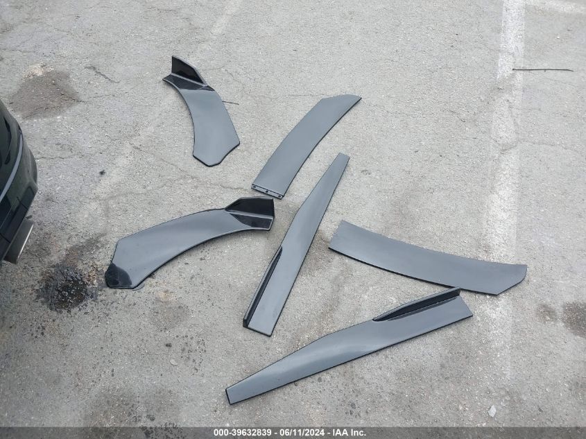 2010 Mercedes-Benz C 300 Luxury/Sport VIN: WDDGF5EB9AR121553 Lot: 39632839