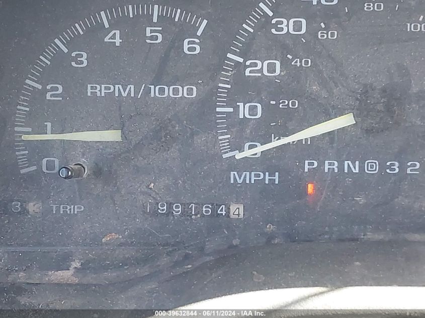 1997 Chevrolet Suburban 1500 VIN: 3GNFK16RXVG141314 Lot: 39632844