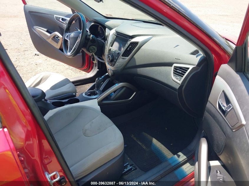 2012 Hyundai Veloster Base W/Gray VIN: KMHTC6AD0CU039950 Lot: 39632887