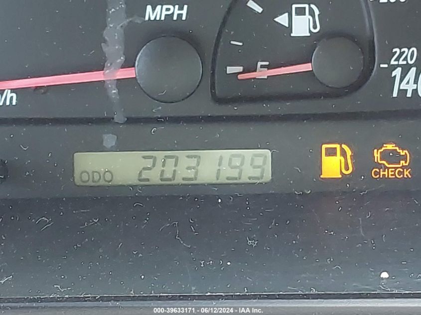 2004 Toyota Camry Le VIN: 4T1BE32KX4U793411 Lot: 39633171