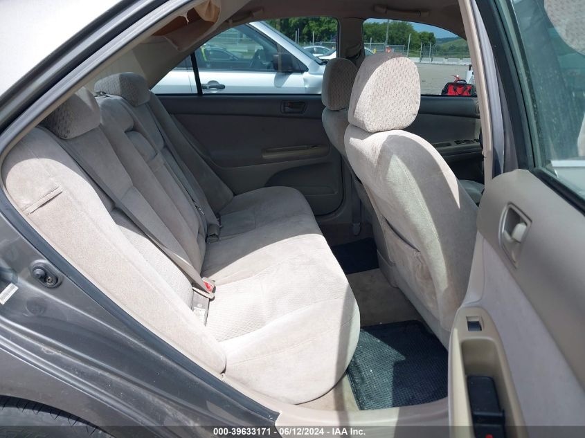 2004 Toyota Camry Le VIN: 4T1BE32KX4U793411 Lot: 39633171