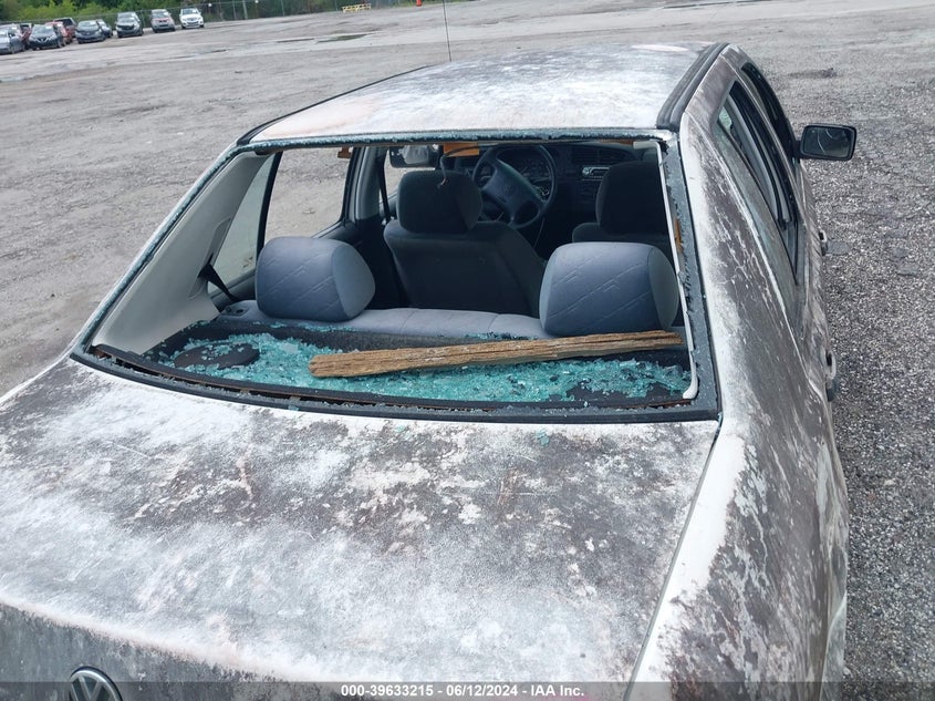 1998 Volkswagen Jetta Gl VIN: 3VWRA81HXWM225231 Lot: 39633215