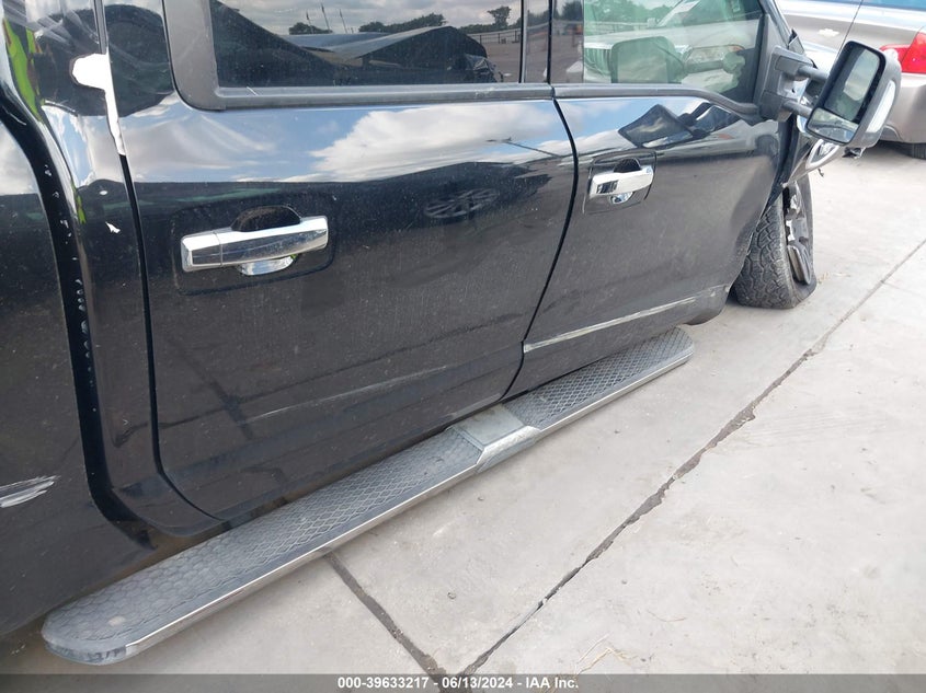 2017 Nissan Titan Sv VIN: 1N6AA1E65HN532540 Lot: 39633217