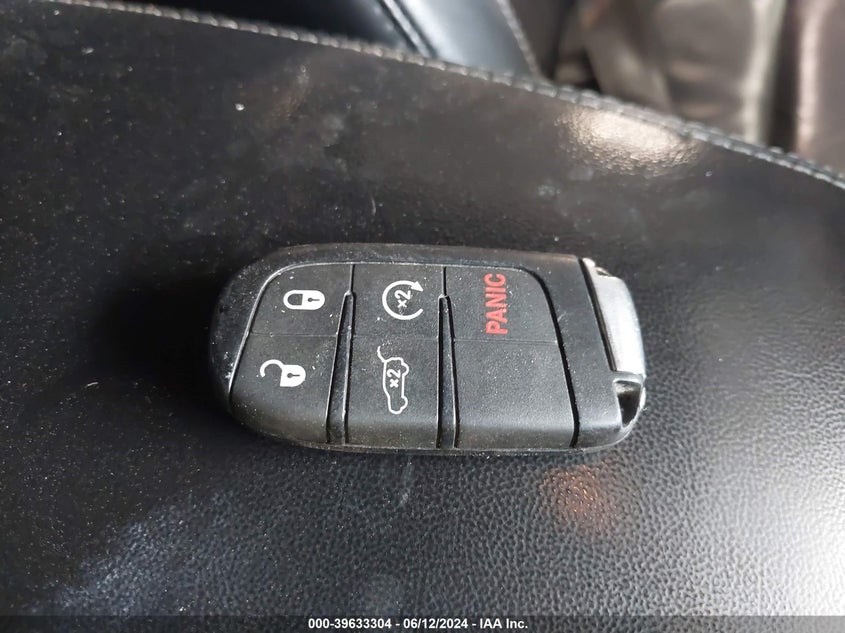 2015 Jeep Grand Cherokee Limited VIN: 1C4RJFBG8FC699189 Lot: 39633304