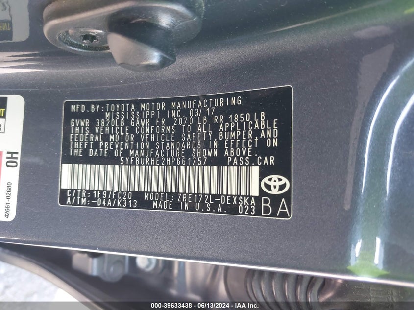 2017 Toyota Corolla Se VIN: 5YFBURHE2HP661757 Lot: 39633438