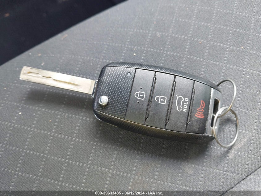 2020 Kia Sorento 2.4L L VIN: 5XYPG4A3XLG699078 Lot: 39633485