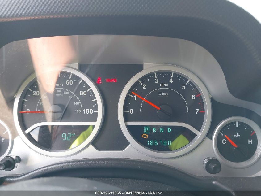 2008 Jeep Wrangler Unlimited Sahara VIN: 1J4GA59148L566994 Lot: 39633565