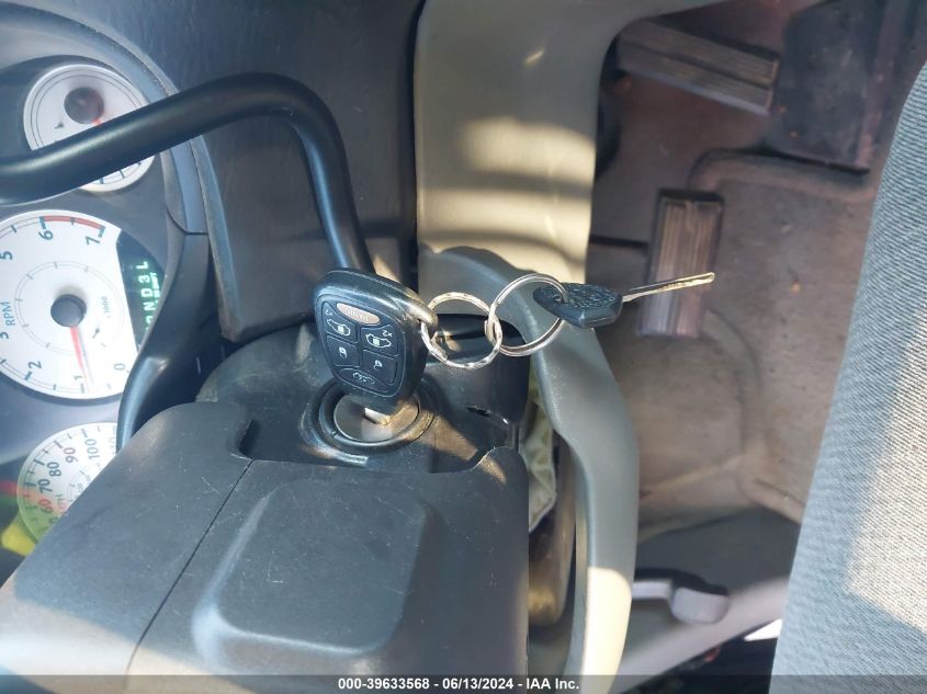 2005 Chrysler Town & Country Touring VIN: 2C8GP54L45R323278 Lot: 39633568