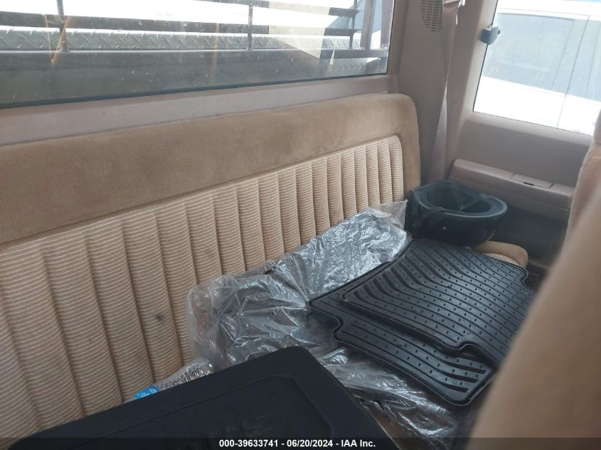 1994 Chevrolet Gmt-400 K1500 VIN: 1GCEK19K2RE193648 Lot: 39633741