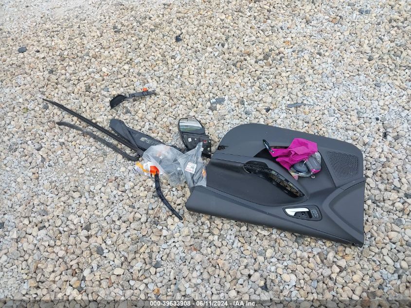 2016 Ford Focus Se VIN: 1FADP3F21GL267332 Lot: 39633908