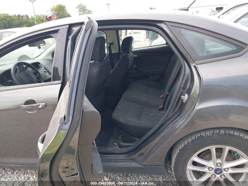 2016 Ford Focus Se VIN: 1FADP3F21GL267332 Lot: 39633908