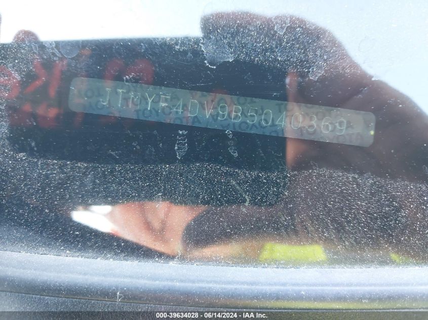 2011 Toyota Rav4 Limited VIN: JTMYF4DV9B5040369 Lot: 39634028