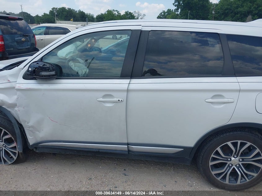 2018 Mitsubishi Outlander Se VIN: JA4AD3A36JZ033286 Lot: 39634149