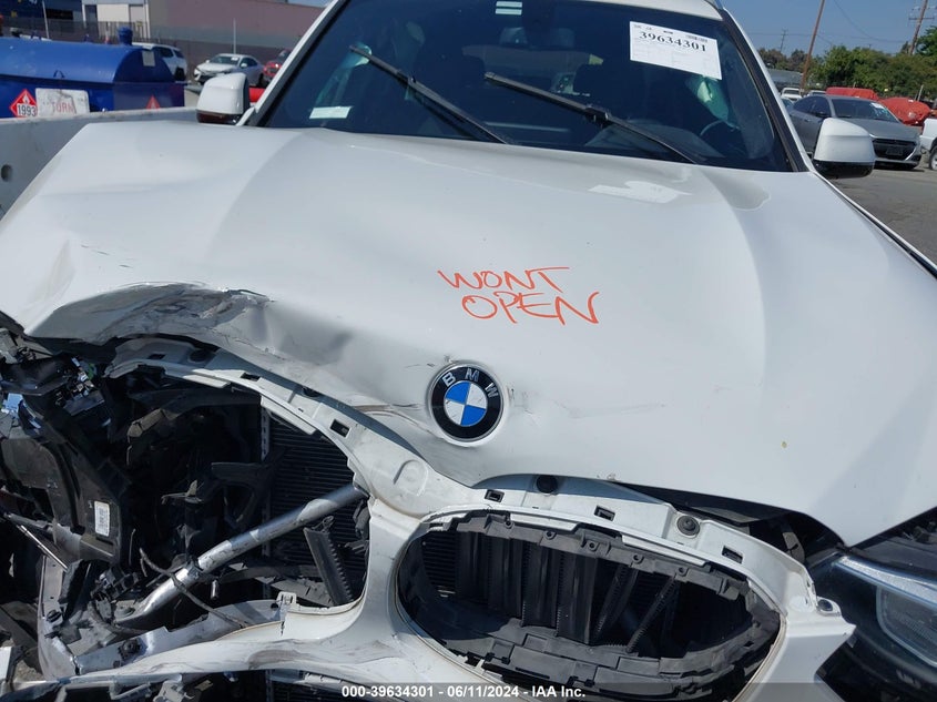 2018 BMW X3 xDrive30I VIN: 5UXTR9C52JLC74929 Lot: 39634301