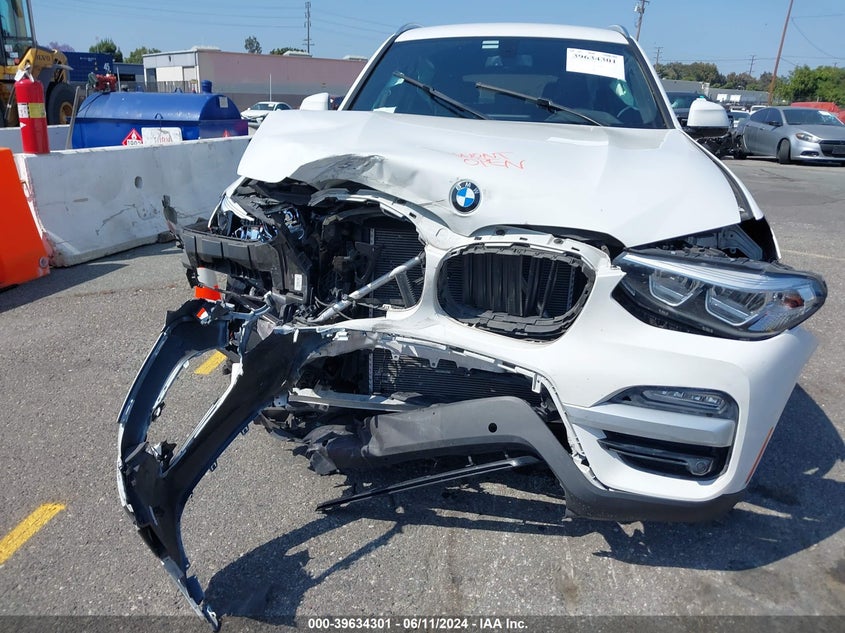 2018 BMW X3 xDrive30I VIN: 5UXTR9C52JLC74929 Lot: 39634301