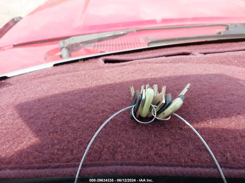 1994 Ford F150 VIN: 1FTDF15Y2RNA36597 Lot: 39634335