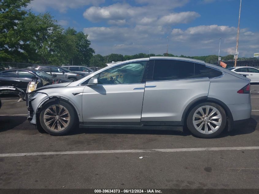 2016 Tesla Model X 60D/70D/75D/90D VIN: 5YJXCAE25GF023937 Lot: 39634373