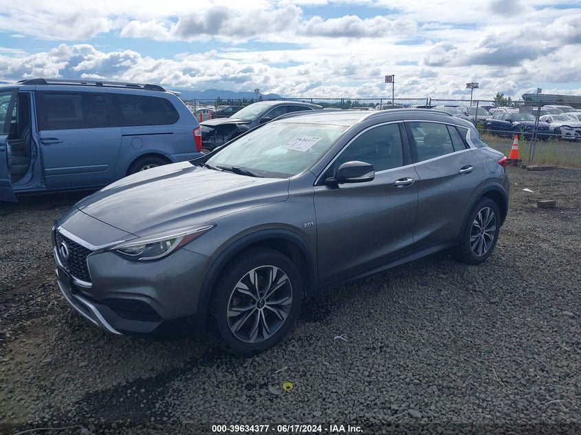 2017 INFINITI QX30 LUXURY - SJKCH5CRXHA026461
