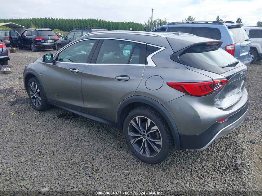 2017 INFINITI QX30 LUXURY - SJKCH5CRXHA026461