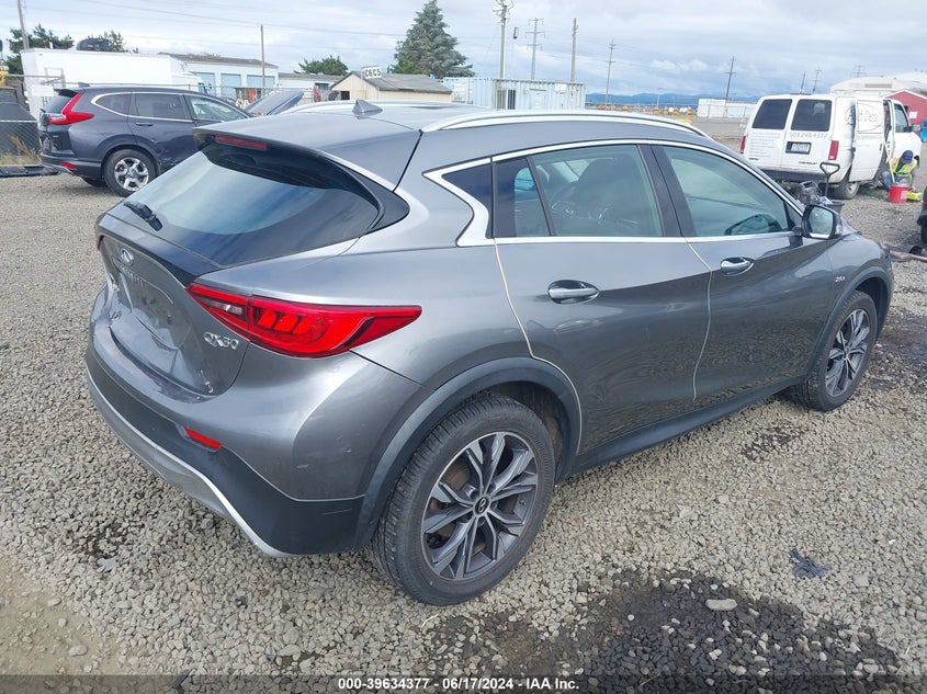 2017 INFINITI QX30 LUXURY - SJKCH5CRXHA026461